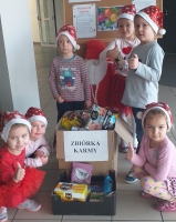 Zdjęcie: Przedszkolaki niosą pomoc i dobre słowo