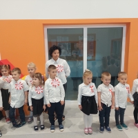 Zdjęcie: Szkoła do hymnu 2022