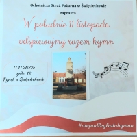 Zdjęcie: Śpiewanie hymnu na Rynku w Święciechowie