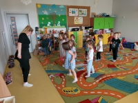 Zdjęcie: Zajęcia pokazowe baletu i disco